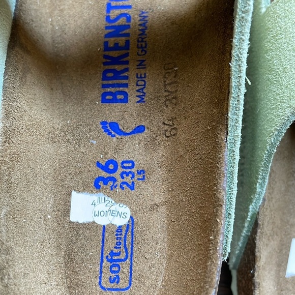NWT! BIRKENSTOCK Suede Soft Footbed Sandals! - Picture 14 of 16
